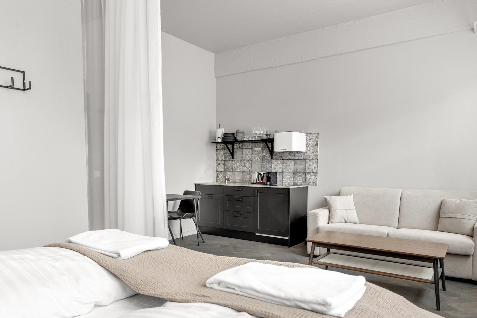The Swan House By Heimaleiga Apartahotel 3*