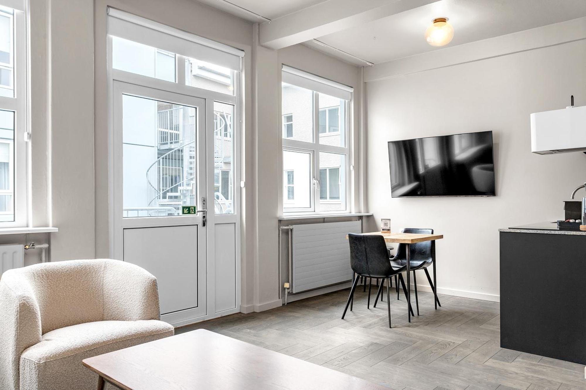 The Swan House By Heimaleiga Reikiavik