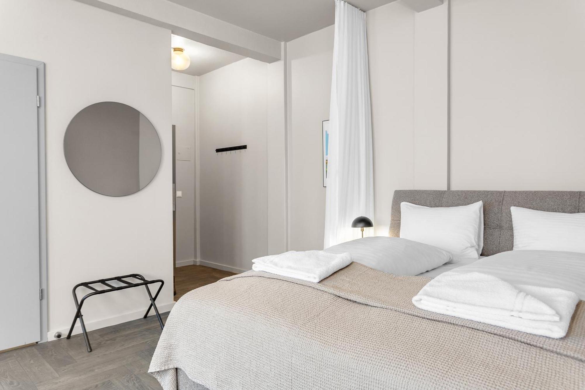 The Swan House By Heimaleiga Apartahotel