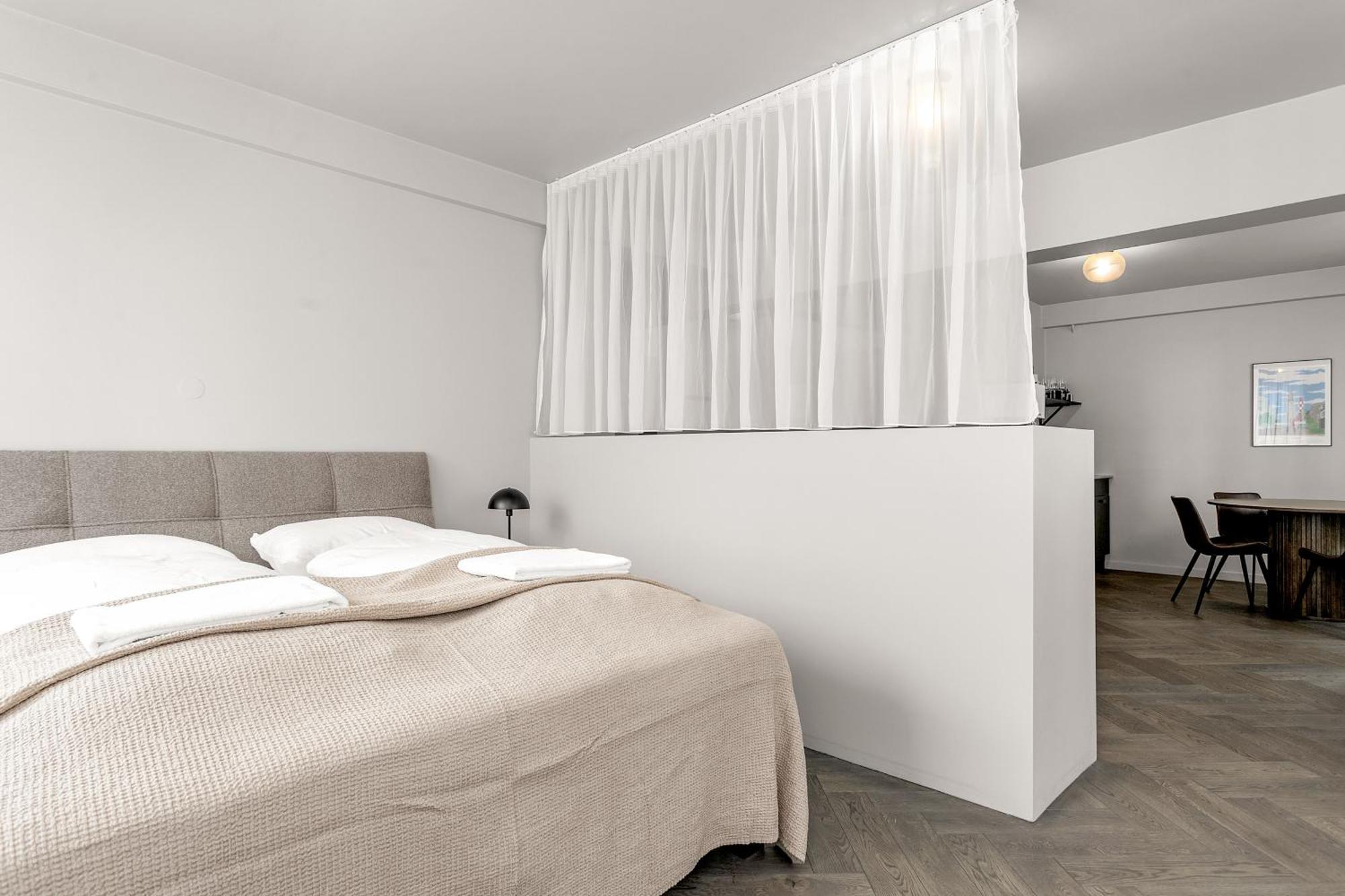 The Swan House By Heimaleiga Apartahotel