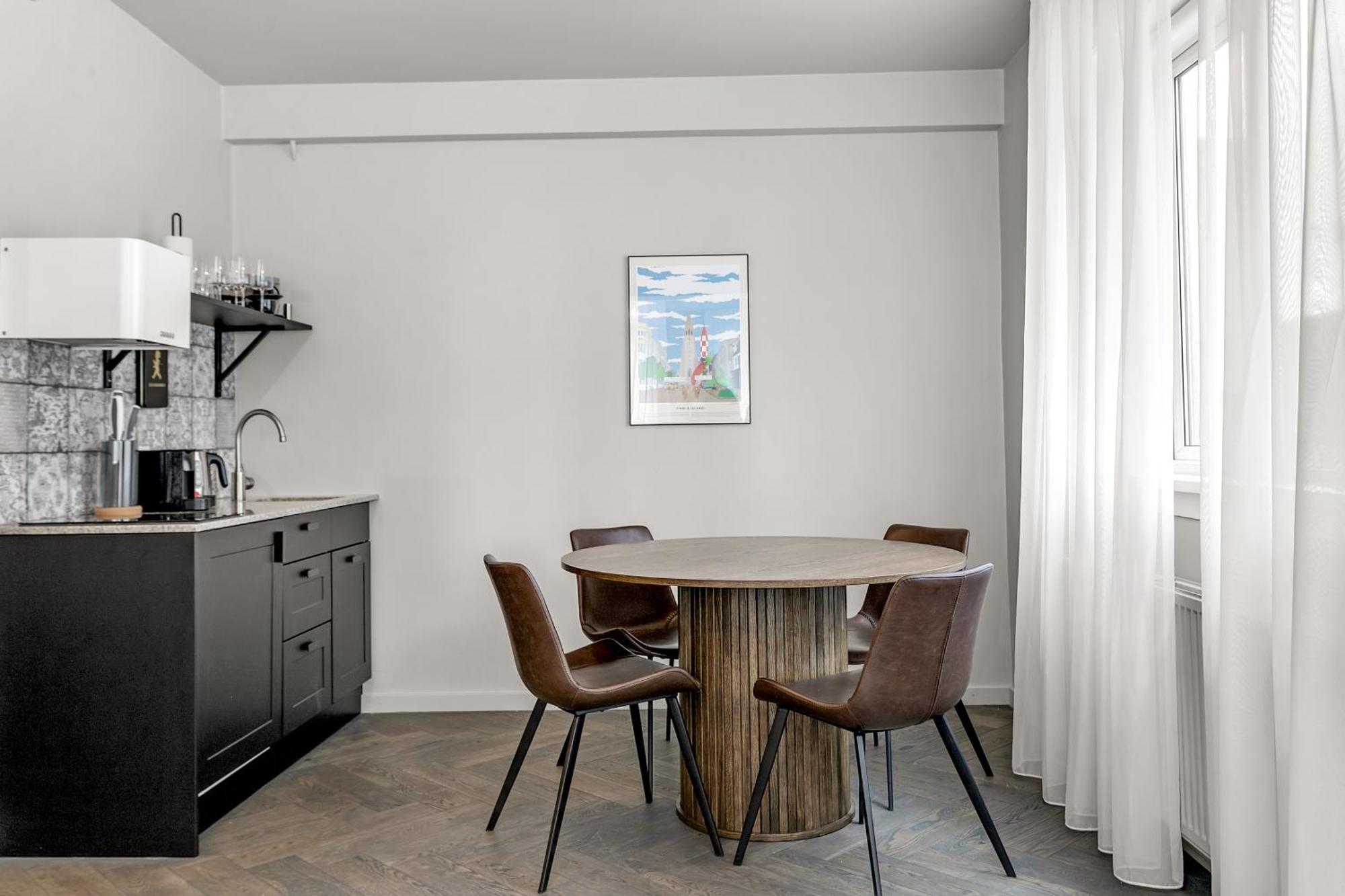Apartahotel The Swan House By Heimaleiga 3*